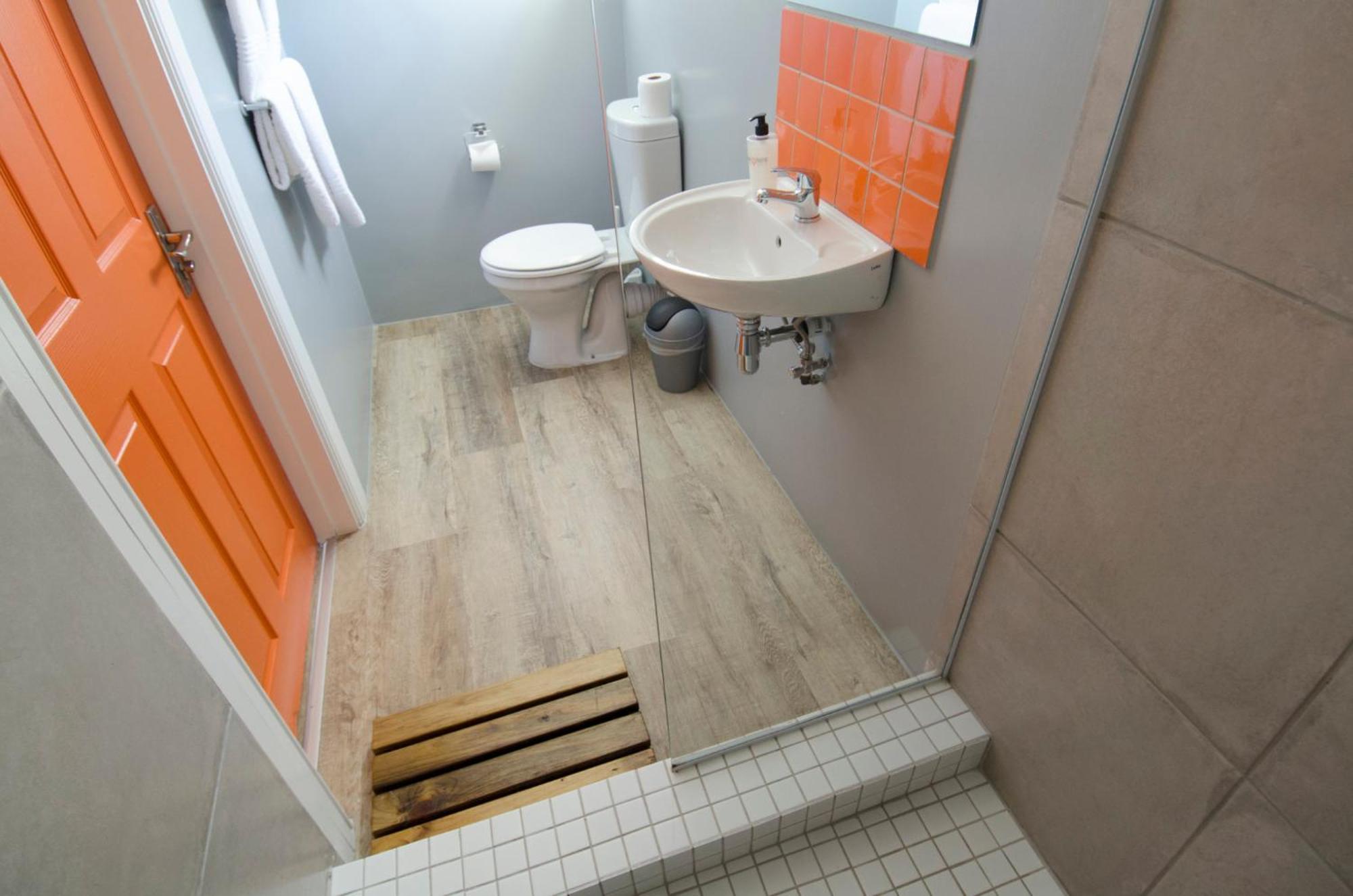 Bed 4-Bed Mixed Dormitory Room en-suite Bathroom